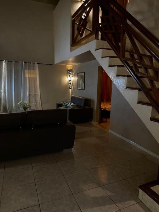 Tres Belle Villa Au Coeur De Saly Exteriör bild